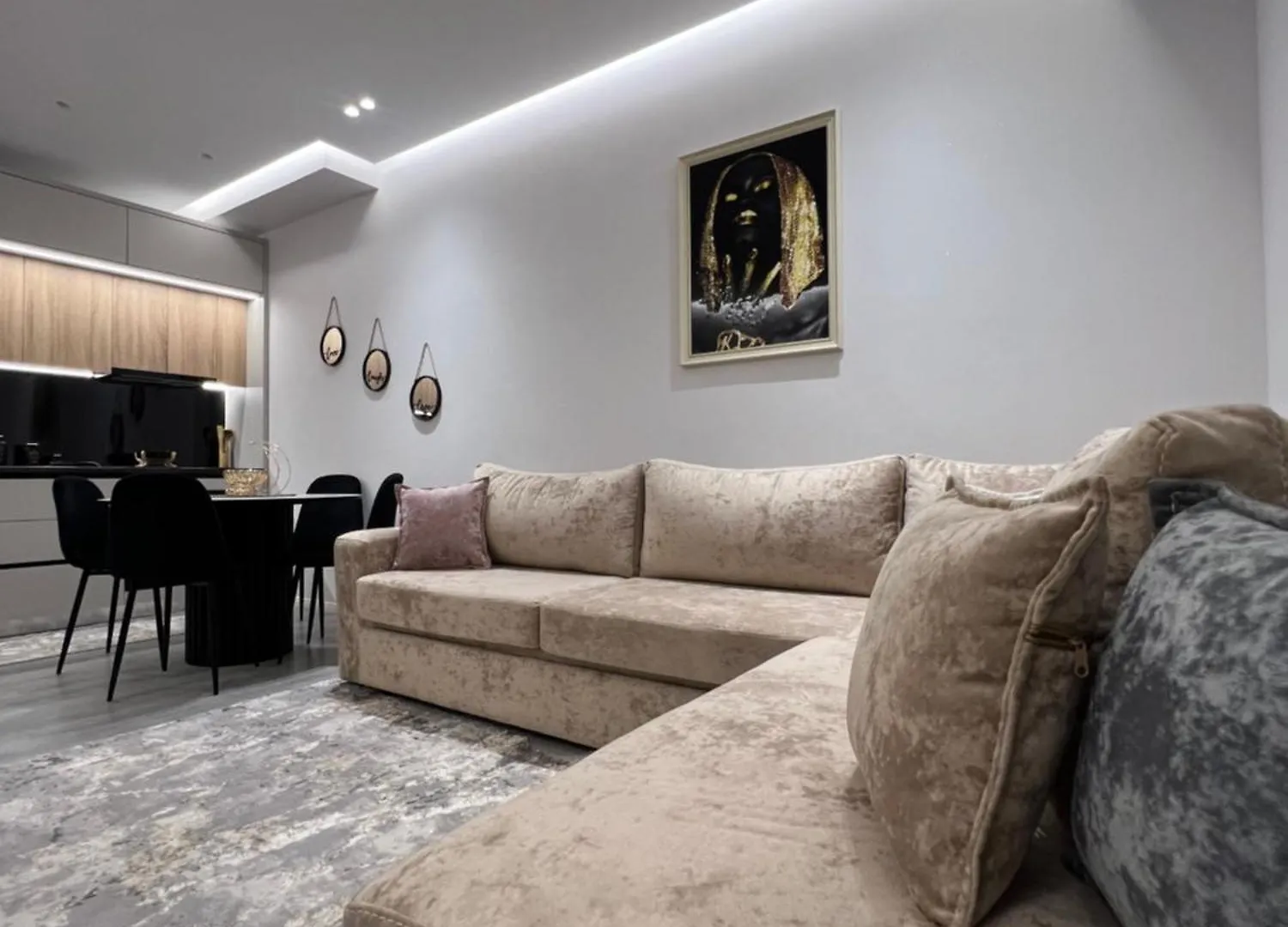 Apartment Luxury Home Lc Golem  Albania